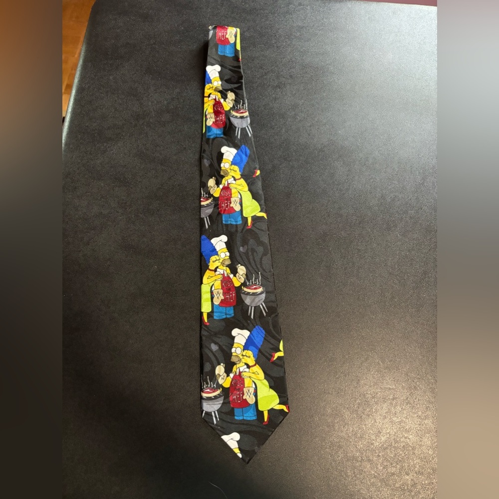Simpons 100% silk tie